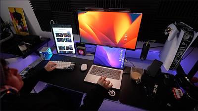 CodrKai Desk Setup 1